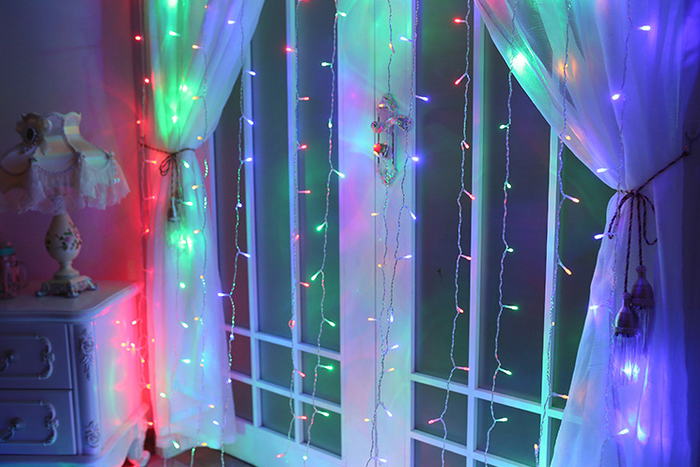 Warmtewereld Led-lichtgordijn 3 x 3 m met 304 lampjes en afstandsbediening