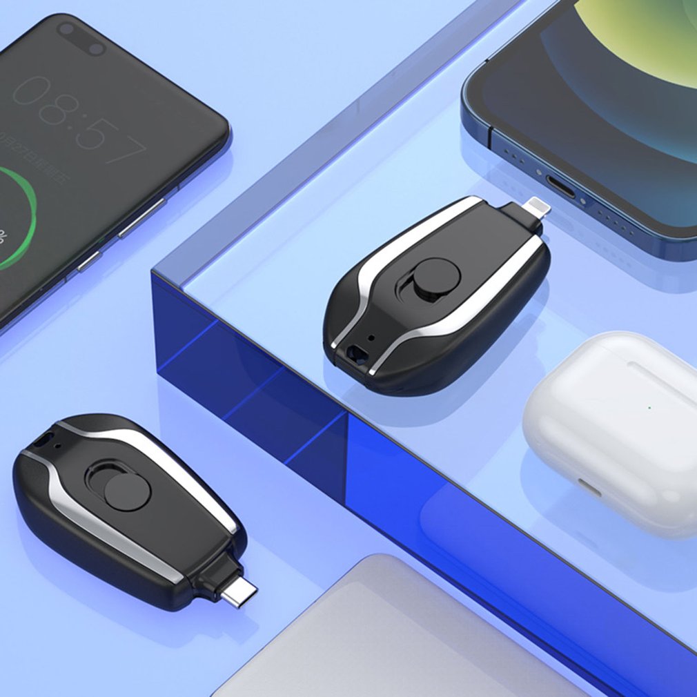 Zwarte mini powerbank als sleutelhanger