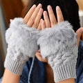 Vingerloze handschoenen met pluizige rand