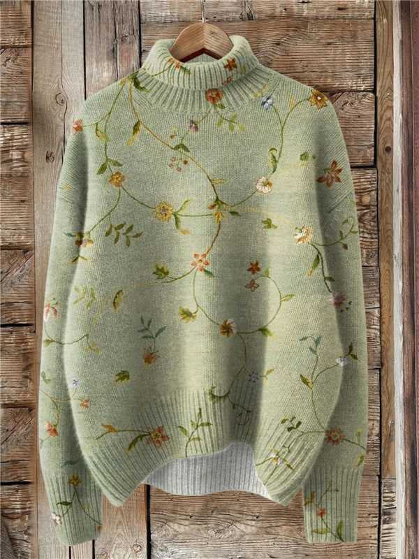 Vrouw in losse coltrui met print