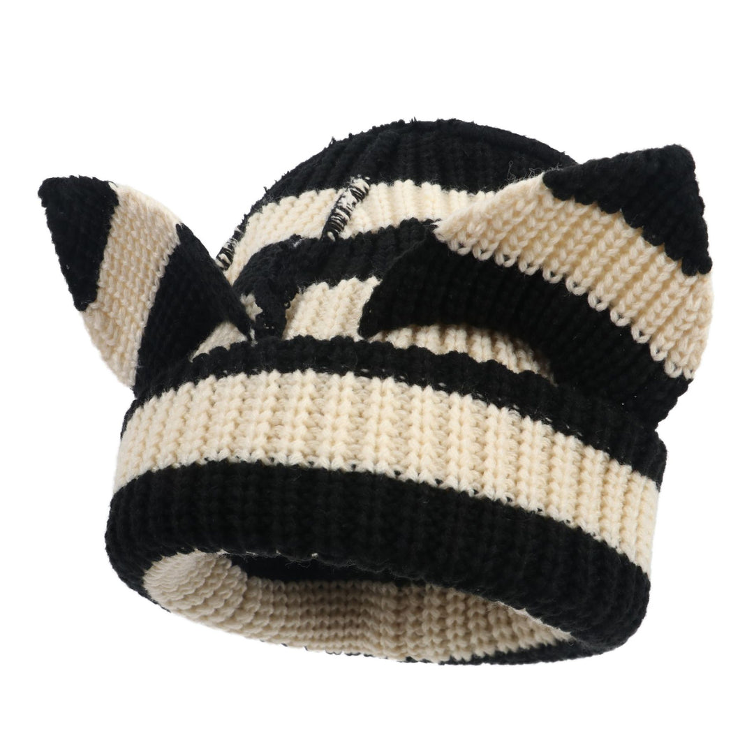 Gebreide muts met kattenoortjes