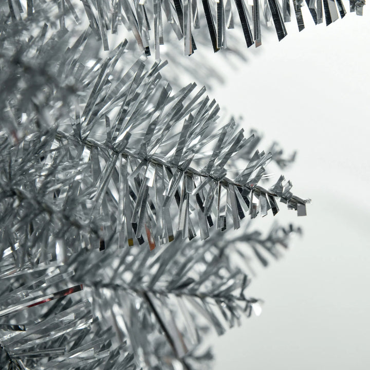 Hoge zilveren slanke kerstboom