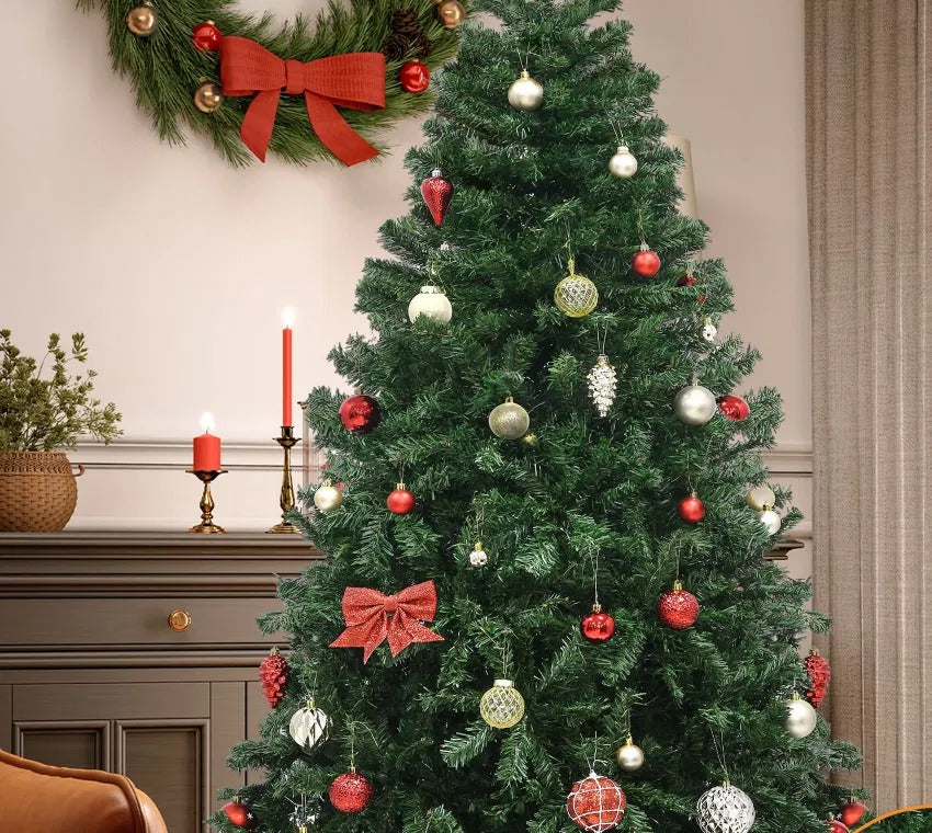 Volle groene kerstspar