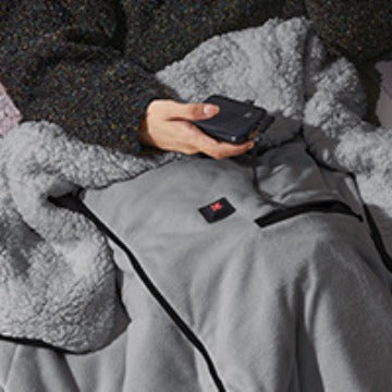 Warmtewereld™ Verwarmde knuffeldeken voor vrouwen met capuchon