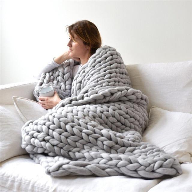 Warmtewereld™ Handgemaakte grofgebreide plaid – zacht en warm voor de bank